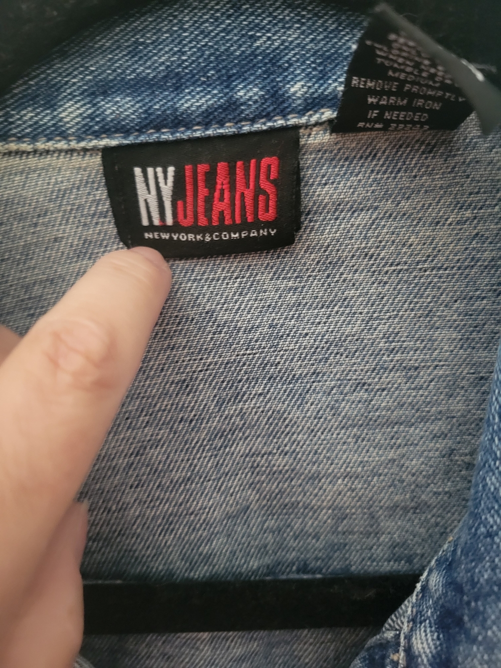 NY Jeans Classic Light Blue Denim Jacket - Women Size L - Picture 3 of 6